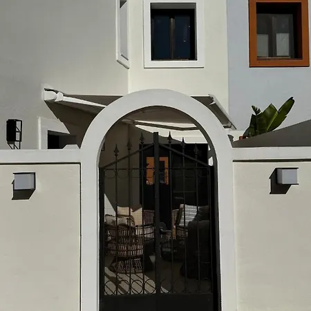 Encantador Adosado De Estilo Andaluz * Estepona
