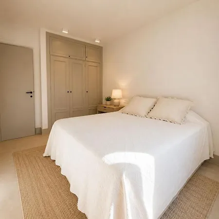 Encantador Adosado De Estilo Andaluz Estepona
